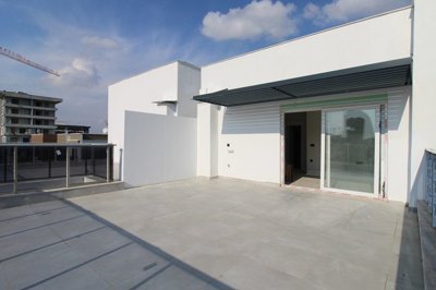 Exterior 14