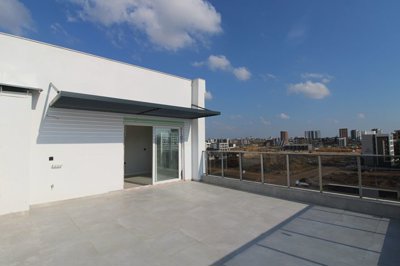 Exterior 15