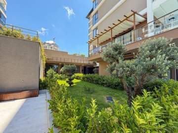 Exterior 10