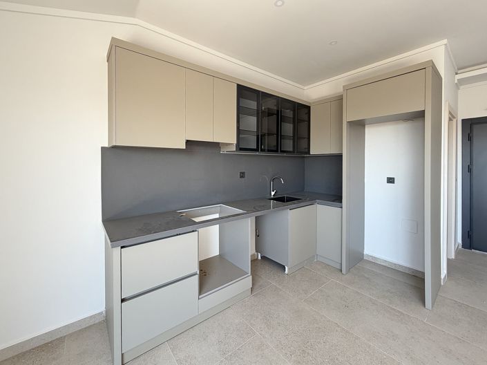 Image No.21-2 Bed Apartment for sale