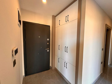 Interior 5