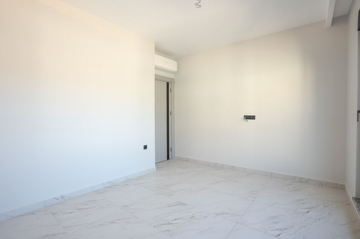 Image No.33-2 Bed Apartment for sale