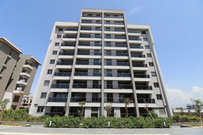 Exterior 2