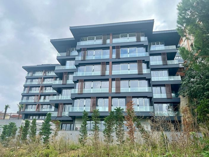 Image No.3-5 Bed Apartment for sale