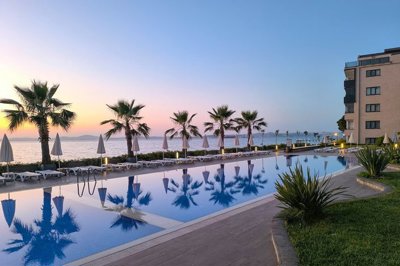 Appartement de 2 chambres à vendre à Çiftlikköy