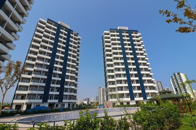 Exterior 3
