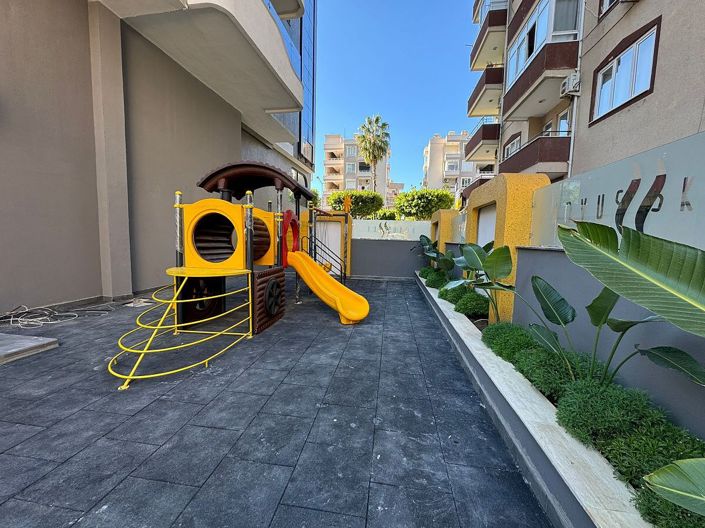 Image No.2-4 Bed Apartment for sale