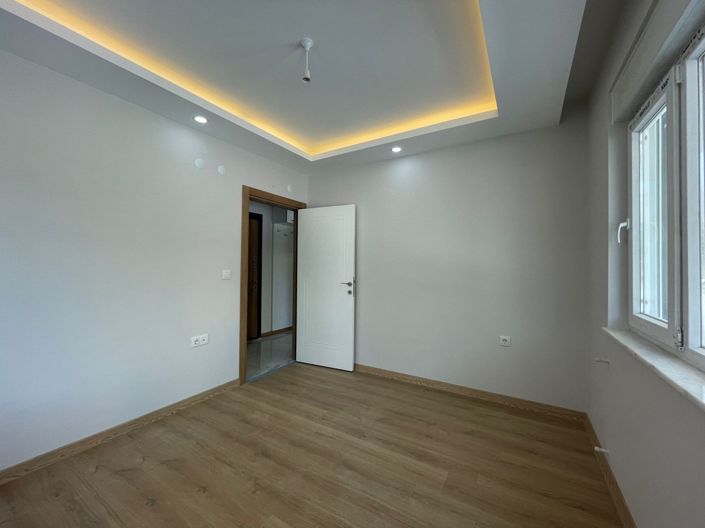 Image No.25-2 Bed Apartment for sale