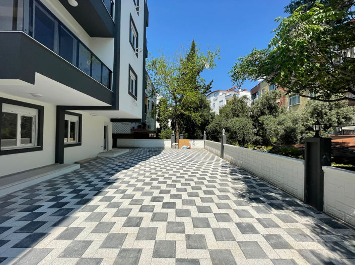 Image No.5-2 Bed Apartment for sale