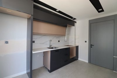 Interior 5