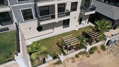 Exterior 5