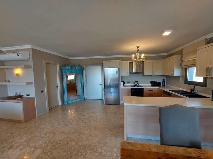 Image No.13-3 Bed Apartment for sale