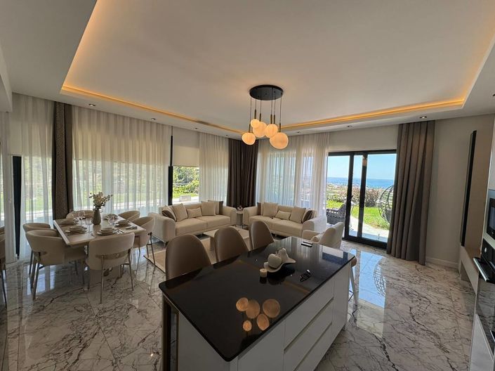 Image No.10-5 Bed House/Villa for sale
