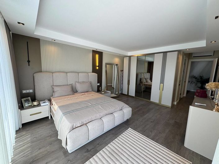 Image No.13-5 Bed House/Villa for sale