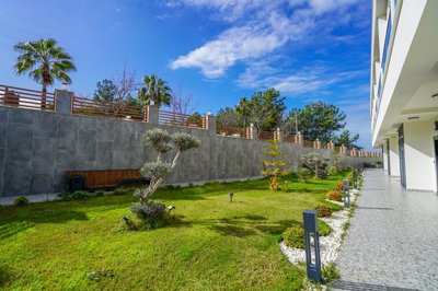 Exterior 10