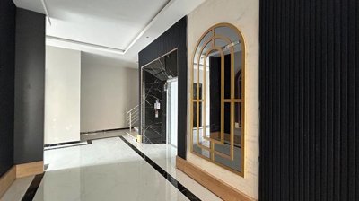 Exterior 10