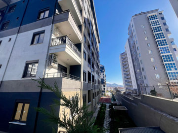 Exterior 10
