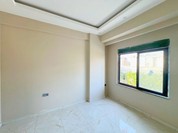 Interior 4