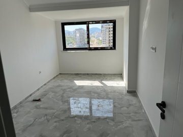 Interior 6