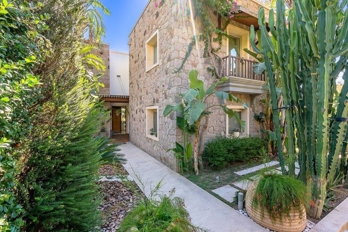 Image No.13-5 Bed House/Villa for sale