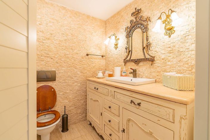 Image No.28-5 Bed House/Villa for sale