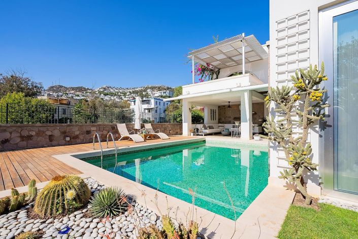 Image No.6-5 Bed House/Villa for sale