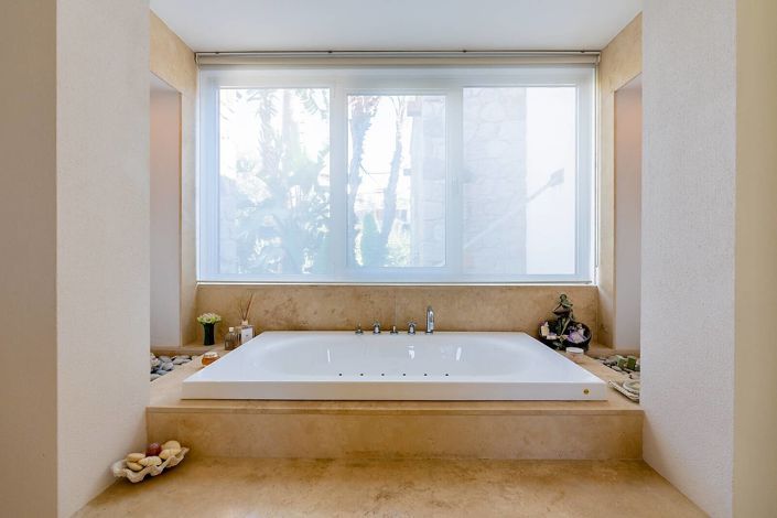 Image No.60-5 Bed House/Villa for sale