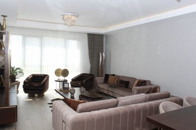 Interior 2