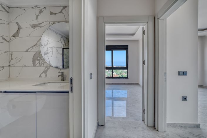 Image No.17-3 Bed Apartment for sale