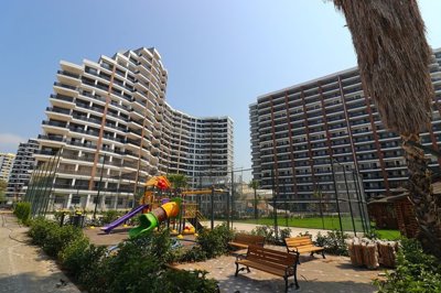 Exterior 2