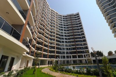 Exterior 4
