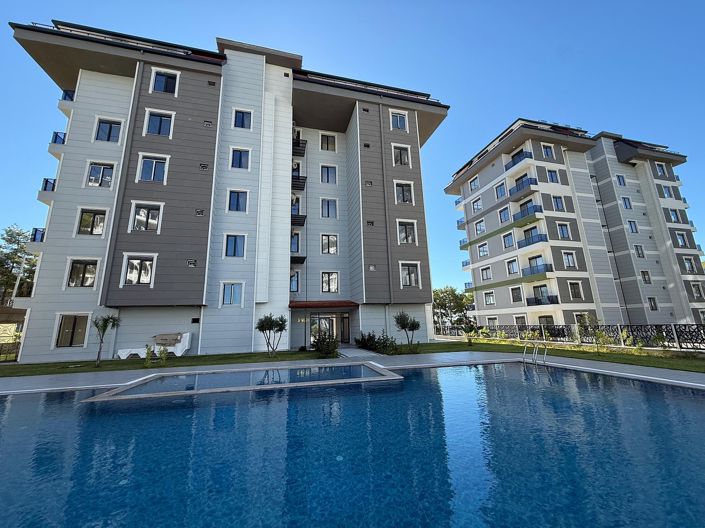 Image No.1-5 Bed Apartment for sale