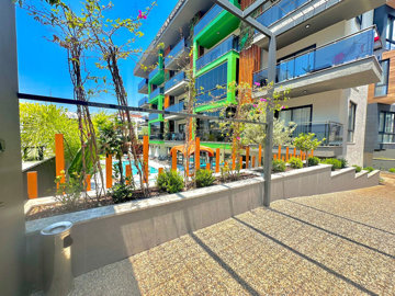 Exterior 6