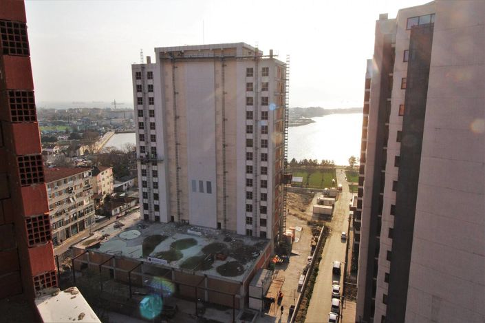 Image No.4-Appartement de 2 chambres à vendre à Küçükçekmece