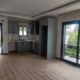 Interior 4