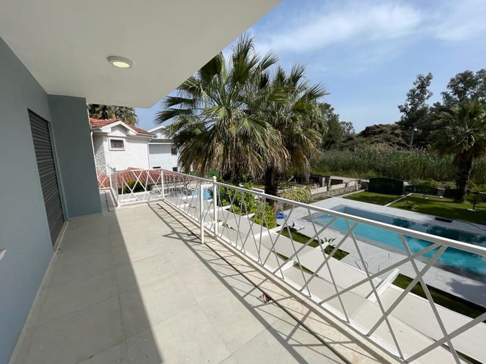 Image No.10-4 Bed House/Villa for sale