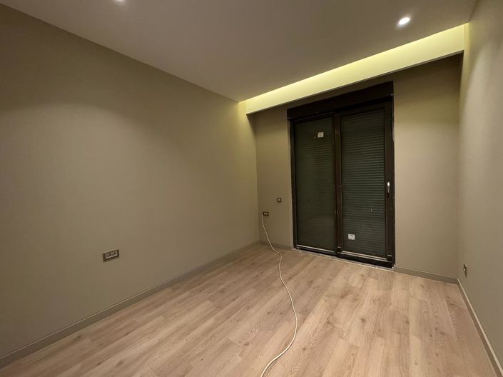 Image No.23-1 Bed Apartment for sale