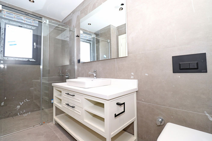 Image No.27-4 Bed House/Villa for sale