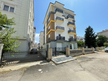 Exterior 3