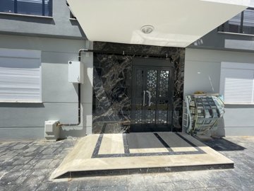 Exterior 9