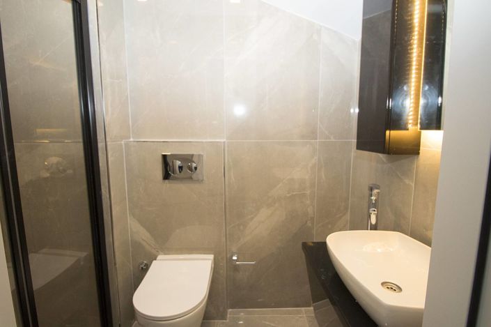 Image No.36-5 Bed Apartment for sale