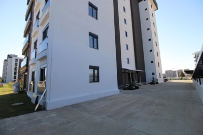 Exterior 10