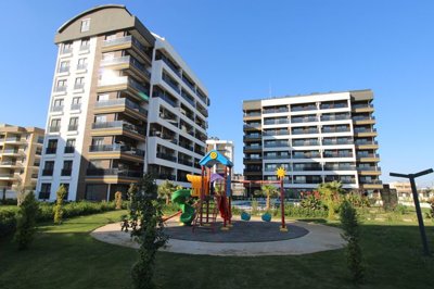 Exterior 4