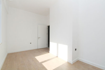 Interior 4