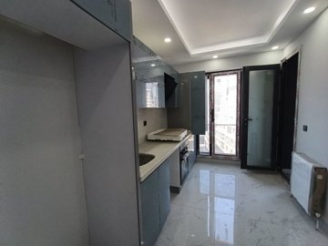 Interior 4