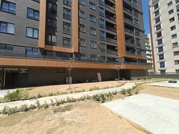 Exterior 5