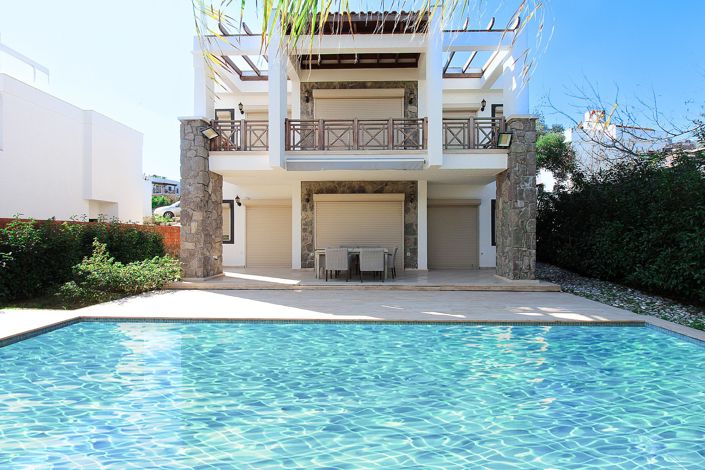Image No.1-Maison / Villa de 4 chambres à vendre à Yalikavak