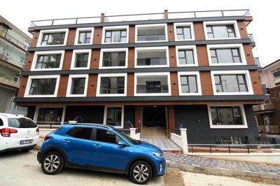Exterior 4