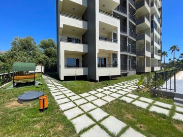Exterior 10