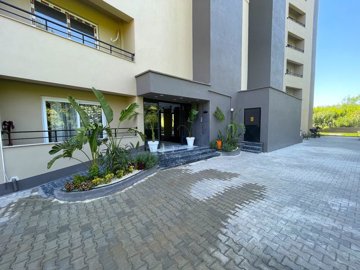 Exterior 14